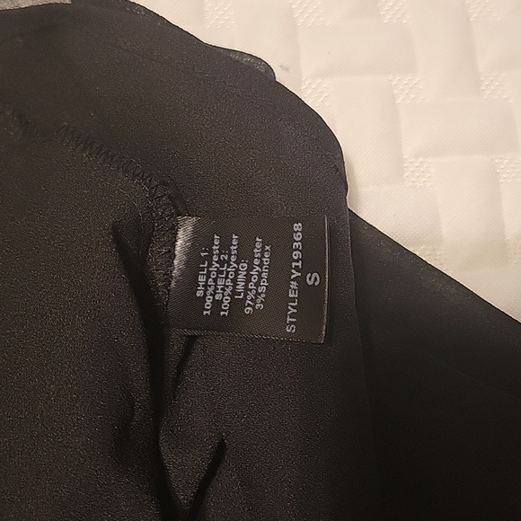 LILYMAES Black Blouse - Size S - Picture 3 of 4